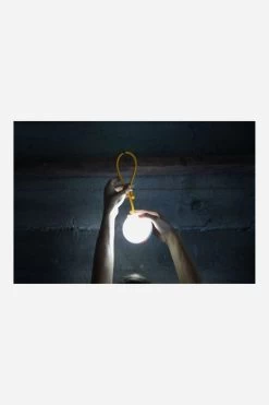 MPOWERD Lici Core Lantaarn 23 MPOWERD Lici Core Lantaarn -Big Agnes Winkel mdabe00032 1010 09 nl